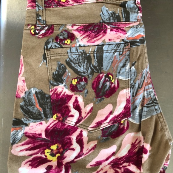 FLORAL PANTS - joe fresh - Picture 2 of 4
